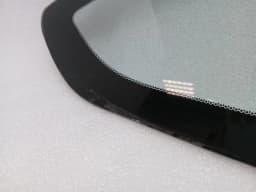 ASTON MARTIN Aston Martin Vanquish AM310 Right Rear 1/4 Glass CD33-N29700-AD Door Panel 1/4 RH — thumbnail 3