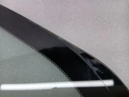 ASTON MARTIN Aston Martin Vanquish AM310 Right Rear 1/4 Glass CD33-N29700-AD Door Panel 1/4 RH — thumbnail 8