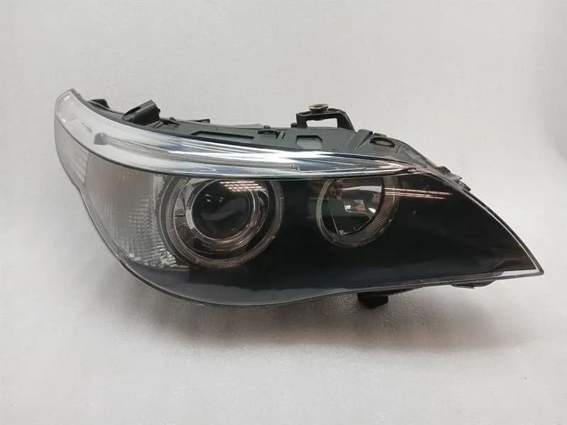 BMW BMW 5 Series E60 Right Headlight 63127160150 Headlight Right Dynamic Xenon