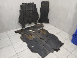 PORSCHE Porsche 911 997 Undertray 99750452701 C4 Set Underbody Trim Faulty — thumbnail 1