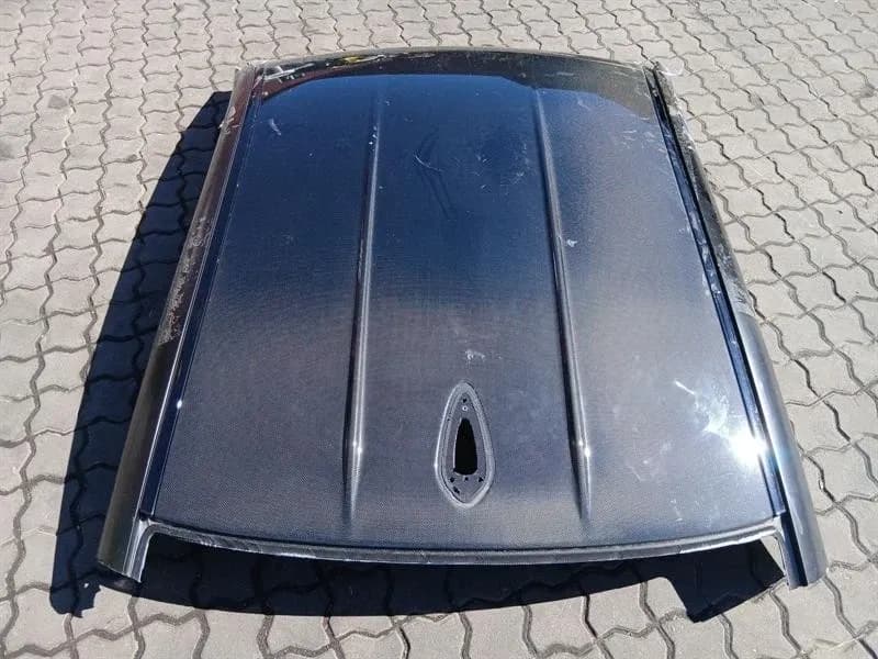 BMW BMW 4 M4 G82 G22 Hardtop 9879800 Carbon Hardtop Roof Panel Defects
