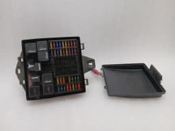 ASTON MARTIN Aston Martin Vanquish AM310 Fuse Box BG33-14A173-AB Fuse Box — thumbnail 7