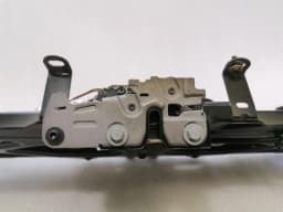 AUDI Audi R8 4S AWD Spyder rear panel spacer holder bracket 4S7813298B holder carrier — thumbnail 3