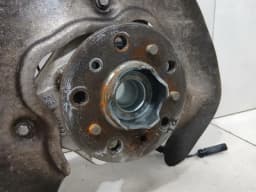 BMW BMW 4 M4 G82 G22 Left Rear Hub 8095657 Wheel Bearing Housing Rear Left SET SET — thumbnail 4