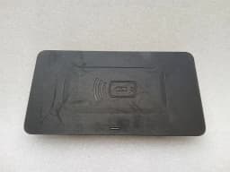 BMW BMW 4 M4 G82 G22 Phone Charger 5A3E813 Wireless Charger — thumbnail 1