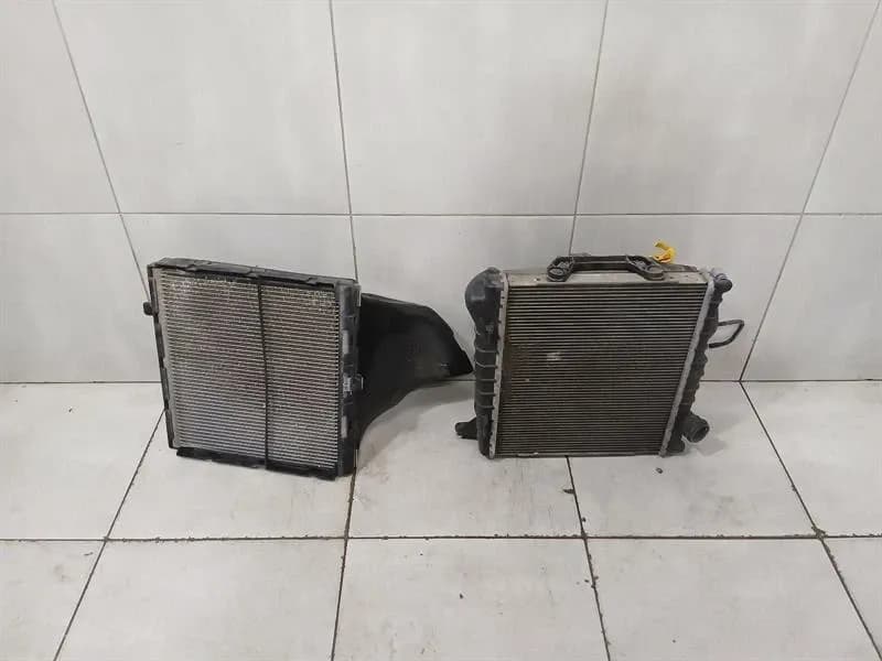 PORSCHE Porsche Cayman 981 Right Radiator Pack 99110613203 Radiator Pack RIGHT