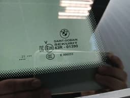 BMW BMW 4 M4 G82 G22 Right Rear 1/4 Glass 7482716 Door Window 1/4 Rear RH — thumbnail 3