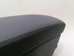 MERCEDES-BENZ MERCEDES SL R230 AMG CREST Armrest A2306805539 Centre Armrest Armrest Crest — thumbnail 4