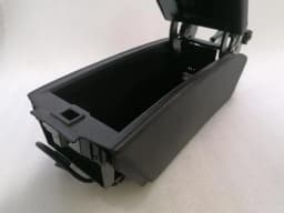 MERCEDES-BENZ MERCEDES SL R230 AMG CREST Armrest A2306805539 Centre Armrest Armrest Crest — thumbnail 7