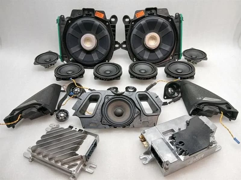 BMW BMW 4 M4 G82 G22 Speaker Set 5A5703701 Harman Kardon Speaker Set