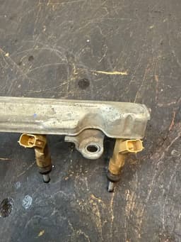 TOYOTA 2381437050 2381437051 2320909130 Fuel Distributor / fuel rail TOYOTA AVENSIS (T270) (2009-2018) — thumbnail 7