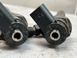 VW 0445110469 Fuel injector set VW TIGUAN I (5N) (2007-2018) — thumbnail 3