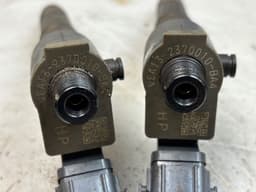 VOLVO 36010089 Fuel injector set VOLVO S90 / V90 (2016-) — thumbnail 3