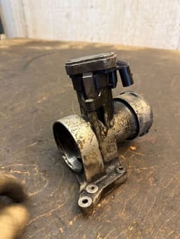 MERCEDES-BENZ A6460900470 A6460900670 Throttle body MERCEDES-BENZ VITO / VIANO (W639) (2003-2014) — thumbnail 2