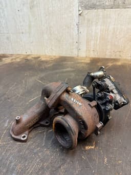 LAND ROVER LR083483 G4D36K682AG 105123473 105123473 G4D36K682AK LR094424 G4D36K682AE G4D36K682AH G4D36K682AJ JDE39467 JDE40740 LR073722 LR140581 Turbocharger LAND ROVER EVOQUE I (L538) (2011-2018) — thumbnail 2