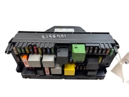 MERCEDES-BENZ F005V01525 F005V01626 Fuse box MERCEDES-BENZ E-CLASS (W212) (2009-2016) — thumbnail 2