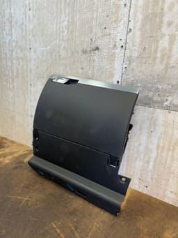 AUDI 8J1857096A Glove Compartment Compl. AUDI TT (8J) (2006-2014) — thumbnail 2
