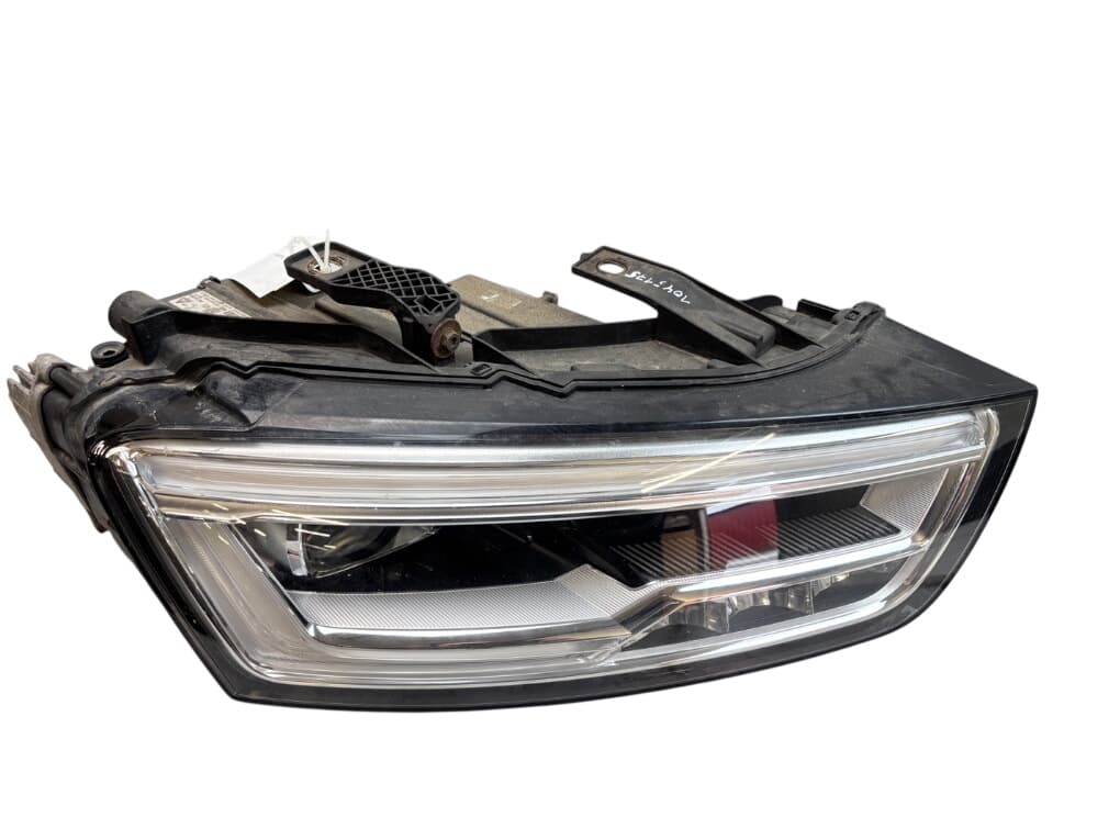 8U0941774A Headlight right AUDI Q3 (8U) (2011-2018)