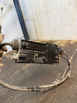 BMW 34436864132 6864132 34436882005 Parking brake motor / actuator BMW 7 (F01, F02) (2008-2016) — thumbnail 8