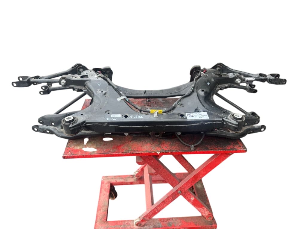 TESLA 1103557-00-A 110355700A 1044423-00-H 104442300H 1044427-00-C 104442700C 1044431-00-H 104443100H Rear axle Beam TESLA MODEL 3 (2017-)