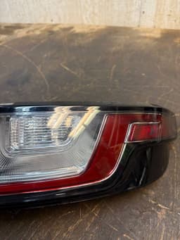 LAND ROVER LR072648 GJ3213404AB LR116195 GJ3213404AC Tail light, right LAND ROVER EVOQUE I (L538) (2011-2018) — thumbnail 4