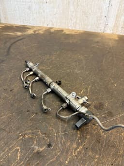 MERCEDES-BENZ 0445214163 A6460701595 6460701595 Fuel Distributor / fuel rail MERCEDES-BENZ VITO / VIANO (W639) (2003-2014) — thumbnail 2