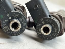 AUDI 0445110469 Fuel injector set AUDI Q3 (8U) (2011-2018) — thumbnail 2
