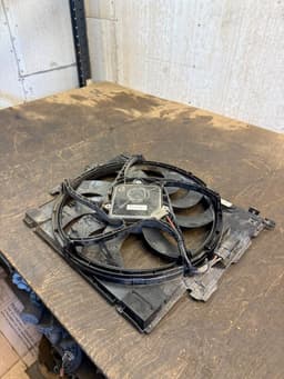 BMW 17428641965 8641965 17427640650 Radiator Fan Electric BMW 3 (F30, F31, F80) (2011-2019) — thumbnail 2