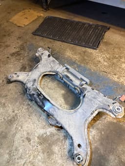 LAND ROVER LR072077 GJ325K091AC LR096550 GJ325K091AE Rear axle Beam LAND ROVER EVOQUE I (L538) (2011-2018) — thumbnail 2