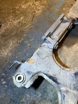LAND ROVER LR072077 GJ325K091AC LR096550 GJ325K091AE Rear axle Beam LAND ROVER EVOQUE I (L538) (2011-2018) — thumbnail 4
