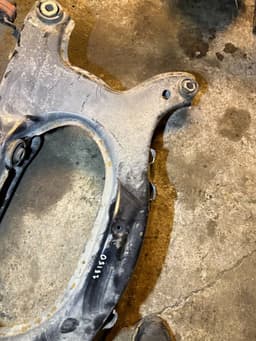 LAND ROVER LR072077 GJ325K091AC LR096550 GJ325K091AE Rear axle Beam LAND ROVER EVOQUE I (L538) (2011-2018) — thumbnail 7