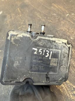 CHRYSLER ABS hydraulic unit / pump CHRYSLER VOYAGER IV (RG, RS) (2000-2008) — thumbnail 9
