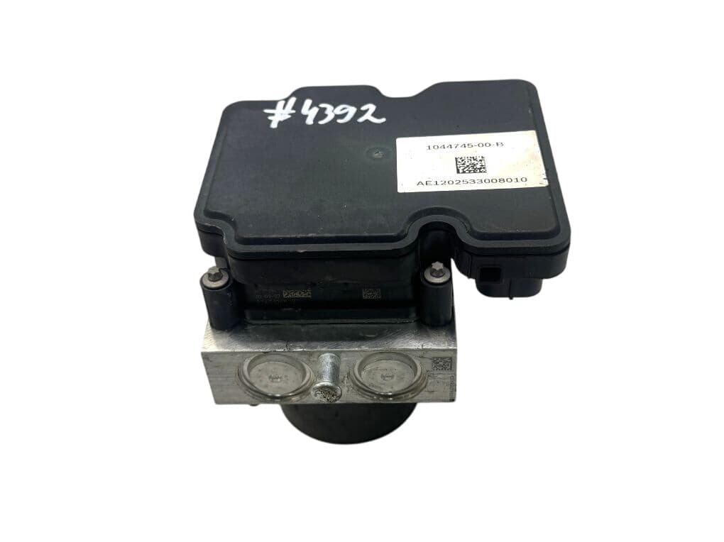 TESLA 1044745-00-B 104474500B 1103541-00-A 110354100A ABS hydraulic unit / pump TESLA MODEL 3 (2017-)