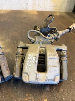 AUDI 8J0615423C 8J0615423F 8J0615424C 8J0615424F 8J0615425F Brake caliper rear set AUDI TT (8J) (2006-2014) — thumbnail 4