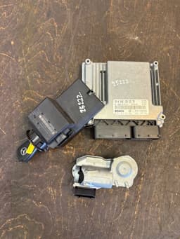 MERCEDES-BENZ A6461502578 6461502578 0281013451 A0355457732 0355457732 A6399002301 6399002301 Engine ECU immo kit / set MERCEDES-BENZ VITO / VIANO (W639) (2003-2014) — thumbnail 4
