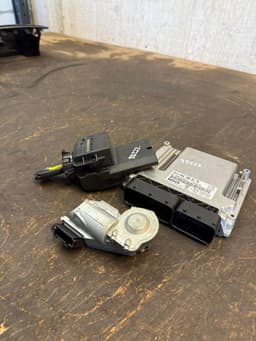 MERCEDES-BENZ A6461502578 6461502578 0281013451 A0355457732 0355457732 A6399002301 6399002301 Engine ECU immo kit / set MERCEDES-BENZ VITO / VIANO (W639) (2003-2014) — thumbnail 2