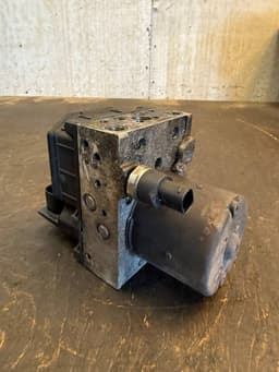 MERCEDES-BENZ 0265950094 A0004466689 ABS hydraulic unit / pump MERCEDES-BENZ VITO / VIANO (W639) (2003-2014) — thumbnail 4