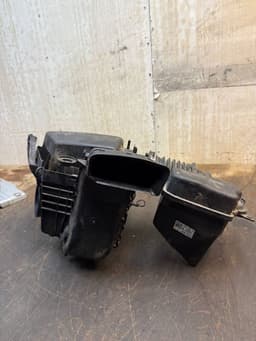 FORD MB3G9F805HD MB3G9600D0 Air Cleaner (filter box) FORD RANGER III (TKE, PX) (2011-2023) — thumbnail 2