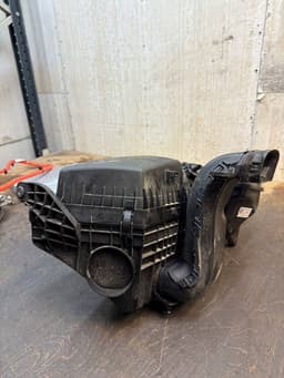 FORD MB3G9F805HD MB3G9600D0 Air Cleaner (filter box) FORD RANGER III (TKE, PX) (2011-2023) — thumbnail 3