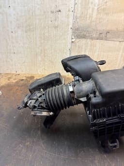 FORD MB3G9F805HD MB3G9600D0 Air Cleaner (filter box) FORD RANGER III (TKE, PX) (2011-2023) — thumbnail 6