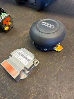 AUDI 8J0959655 0285001795 8J1857001B 8J8857705D 8J8857805F 8J8857806F 8J0880201N 8J0880202B Airbag set AUDI TT (8J) (2006-2014) — thumbnail 6