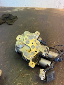 BMW 37146775258 Air suspension valve block BMW 7 (F01, F02) (2008-2016) — thumbnail 2