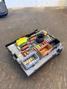 CITROËN 9675877980 BSMR0200 Body control module (BCM) CITROËN C5 II (2008-2019) — thumbnail 2
