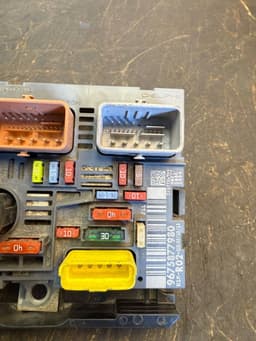 CITROËN 9675877980 BSMR0200 Body control module (BCM) CITROËN C5 II (2008-2019) — thumbnail 6