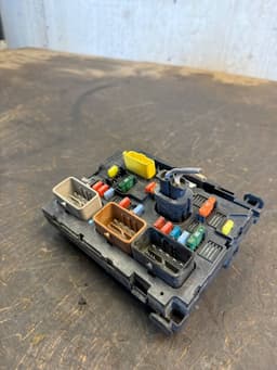 PEUGEOT 9661708280 BSML1100 L11 Body control module (BCM) PEUGEOT 307 (2000-2007) — thumbnail 2