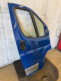 PEUGEOT 9004EC 1682477280 9010G8 Door Front Right PEUGEOT BOXER (250) (2006-) — thumbnail 3