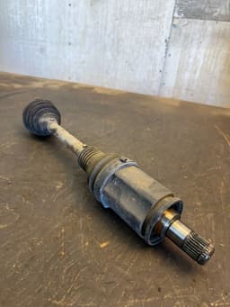 BMW 31607606027 Drive Shaft Front Left BMW 7 (F01, F02) (2008-2016) — thumbnail 2