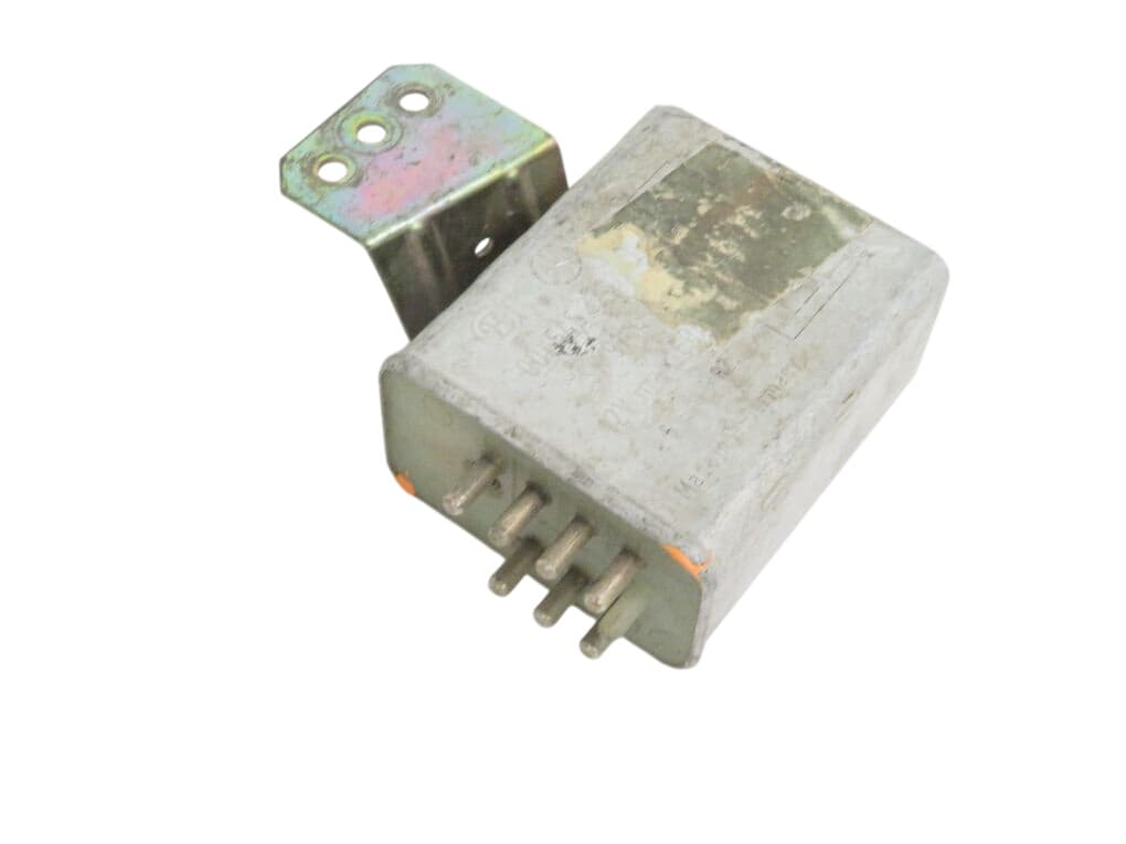 MERCEDES-BENZ 0015452232 A0015452232 Diesel Glow Plug Relay MERCEDES-BENZ S-CLASS (W126) (1979-1991)