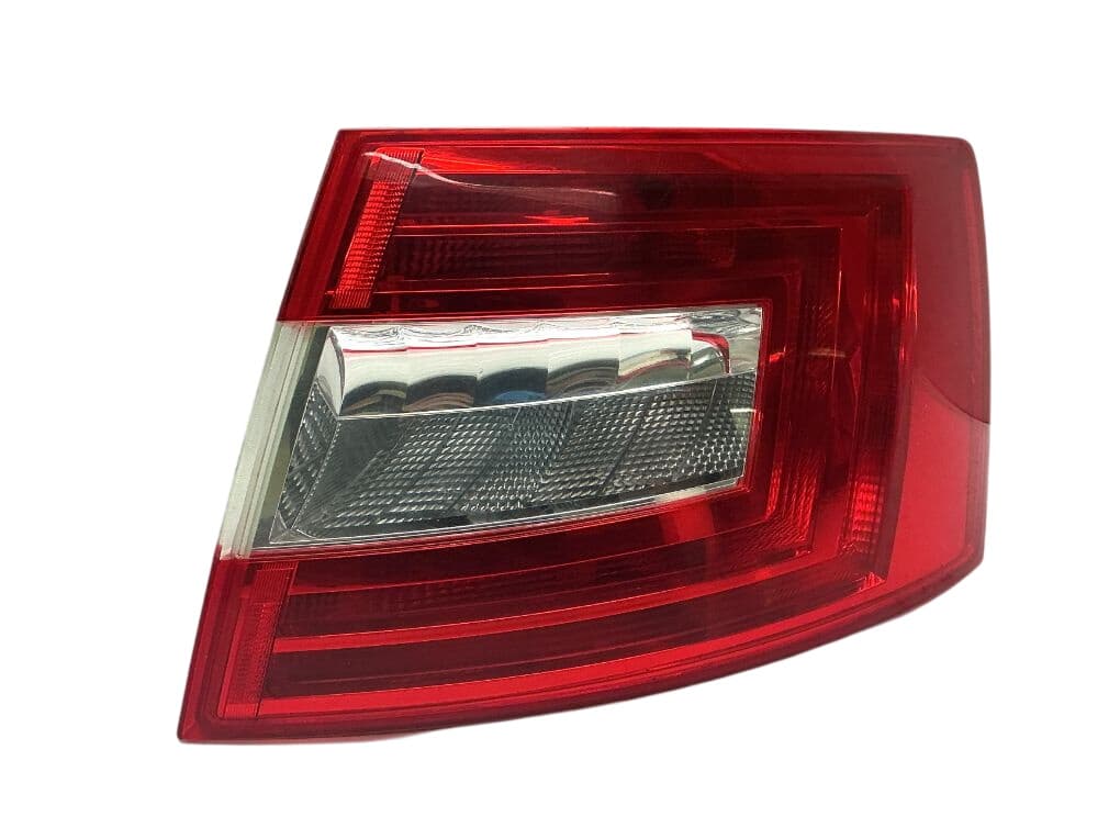 SKODA 5E5945112 Tail light, right SKODA OCTAVIA III (5E) (2012-2019)