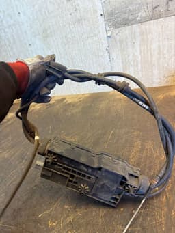 BMW 34436795145 6795145 34436874220 6874220 Parking brake motor / actuator BMW X5 (F15, F85) (2012-2018) — thumbnail 4